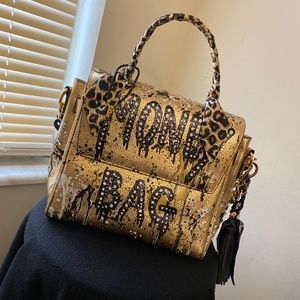 Money bag by Anca Barbu